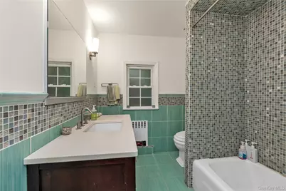 21 Laurel Avenue, Sea Cliff, NY 11579 - Photo 12