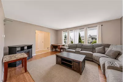106 Casino Street, Freeport, NY 11520 - Photo 6