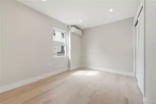 137-08 218th St, Springfield Gardens, NY 11413 - Photo 24