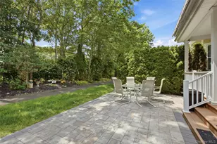 27 Emilie Dr, Center Moriches, NY 11934 - Photo 10