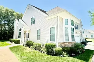 27 Emilie Dr, Center Moriches, NY 11934 - Photo 2