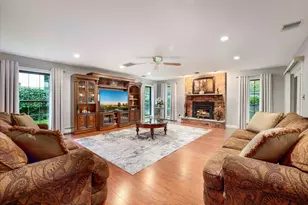 10 Burham Dr, Smithtown, NY 11787 - Photo 12