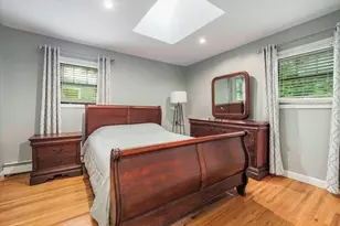 10 Burham Dr, Smithtown, NY 11787 - Photo 22