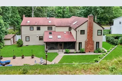 10 Burham Drive, Smithtown, NY 11787 - Photo 6