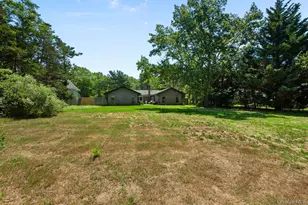 37 Cairo Ave, Northport, NY 11768 - Photo 10