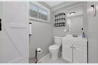 42 W Broadway, Port Jefferson Station, NY 11776 - Photo 26