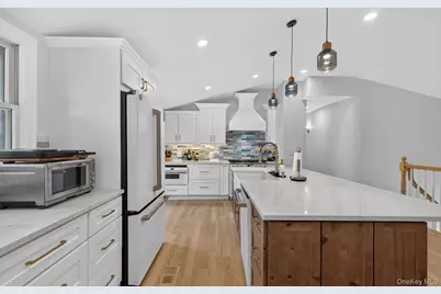 42 W Broadway, Port Jefferson Station, NY 11776 - Photo 16