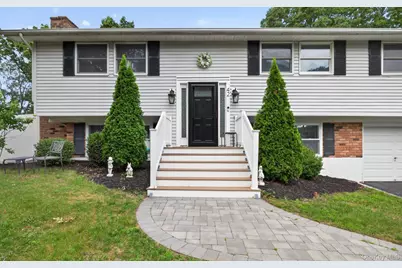 42 W Broadway, Port Jefferson Station, NY 11776 - Photo 2
