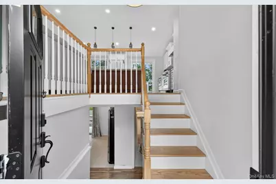 42 W Broadway, Port Jefferson Station, NY 11776 - Photo 4