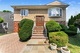 22 Curtis Ln, Yonkers, NY 10710 - Photo 4