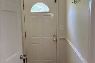 21 Washington Pl, White Plains, NY 10603 - Photo 2