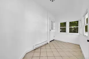 38 Trinity Pl, New Rochelle, NY 10805 - Photo 2