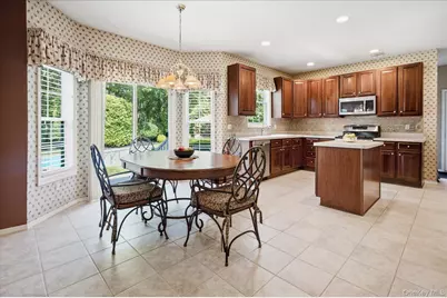 46 Oceanview Boulevard, Manorville, NY 11949 - Photo 8