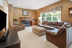 46 Oceanview Blvd, Manorville, NY 11949 - Photo 6