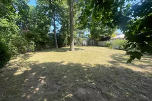 1760 Slocum St, Hewlett, NY 11557 - Photo 12