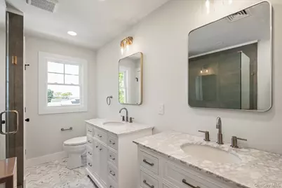 17 Island Parkway N, Island Park, NY 11558 - Photo 12