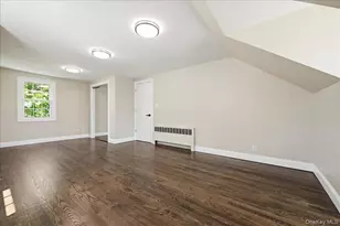 48 Flower St, Hicksville, NY 11801 - Photo 30