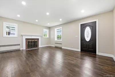 48 Flower Street, Hicksville, NY 11801 - Photo 10