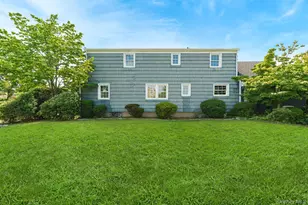 23 Spruce St, Farmingdale, NY 11735 - Photo 6