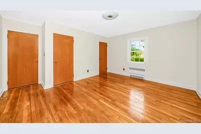 23 Spruce Street, Farmingdale, NY 11735 - Photo 16