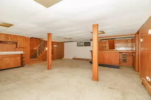 23 Spruce St, Farmingdale, NY 11735 - Photo 24