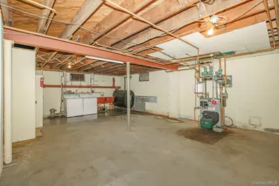 23 Spruce Street, Farmingdale, NY 11735 - Photo 28