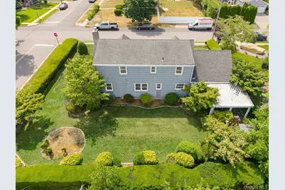 23 Spruce Street, Farmingdale, NY 11735 - Photo 32