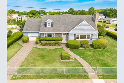 23 Spruce Street, Farmingdale, NY 11735 - Photo 30
