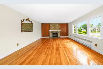 23 Spruce Street, Farmingdale, NY 11735 - Photo 14