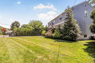676 Scarsdale Rd, Tuckahoe, NY 10707 - Photo 4
