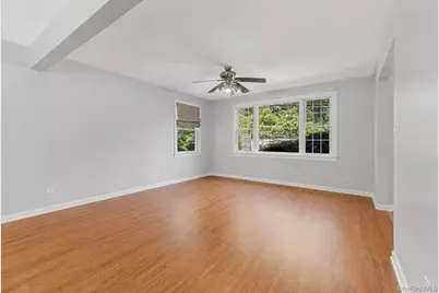 676 Scarsdale Road, Tuckahoe, NY 10707 - Photo 10