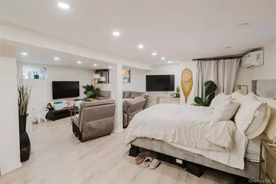 156-18 137th Avenue, Jamaica, NY 11434 - Photo 8