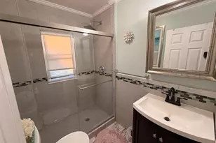 137-44 218th St, Springfield Gardens, NY 11413 - Photo 12