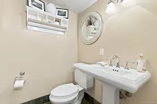 873 James St, Pelham, NY 10803 - Photo 18