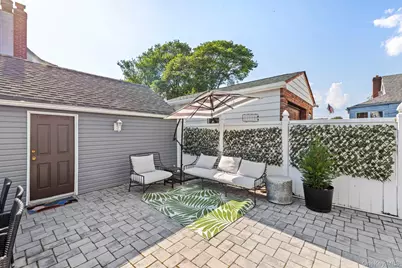 80 Central Boulevard, Merrick, NY 11566 - Photo 28