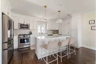 80 Central Boulevard, Merrick, NY 11566 - Photo 8
