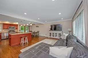 911 Harlane Cir, North Bellmore, NY 11710 - Photo 6