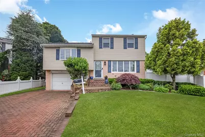 911 Harlane Circle, North Bellmore, NY 11710 - Photo 2