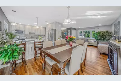 37 Oak Forest Drive, Islandia, NY 11749 - Photo 6