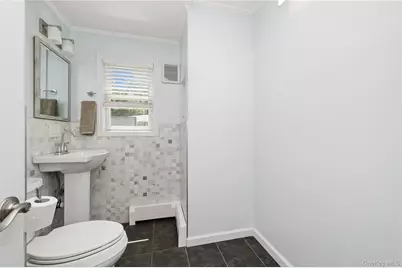 1954 Kirkwood Avenue, Merrick, NY 11566 - Photo 12