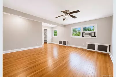 21 Vailshire Circle, Nanuet, NY 10954 - Photo 10