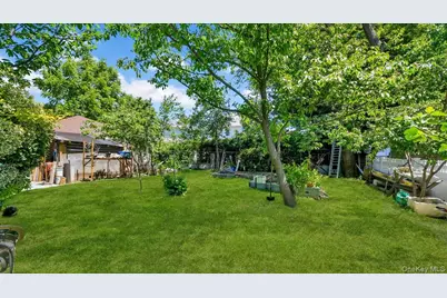 228 Weyman Avenue, New Rochelle, NY 10805 - Photo 4