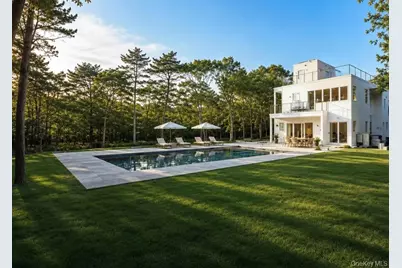 5 Bark Court, Wainscott, NY 11975 - Photo 1