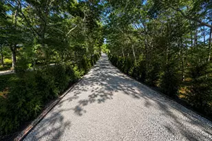 5 Bark Ct, Wainscott, NY 11975 - Photo 18