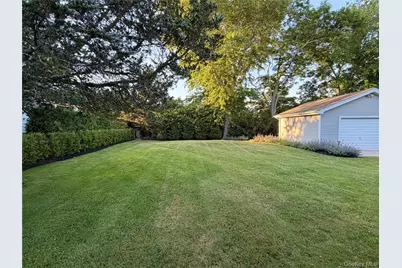 17 Locust Street, Riverhead, NY 11901 - Photo 16