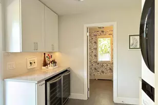 17 Locust St, Riverhead, NY 11901 - Photo 6