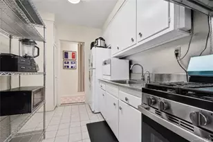 142-21 26th Ave, Flushing, NY 11354 - Photo 12