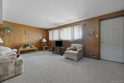 30 Oregon Street, Deer Park, NY 11729 - Photo 20