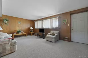 30 Oregon St, Deer Park, NY 11729 - Photo 20