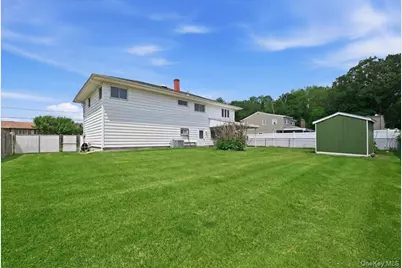 30 Oregon Street, Deer Park, NY 11729 - Photo 28